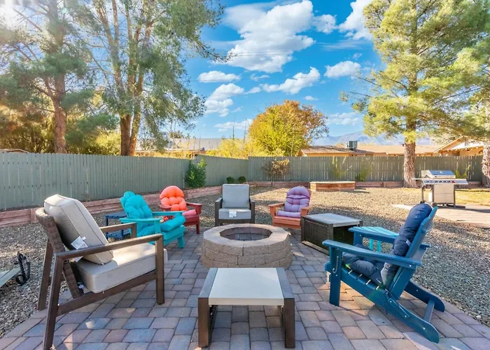 Relaxing 3br Getaway Close To Vineyards With Shared Hot Tub Holiday home *