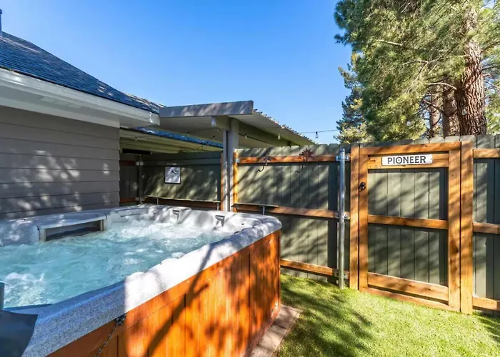 Holiday home Relaxing 3br Getaway Close To Vineyards With Shared Hot Tub *