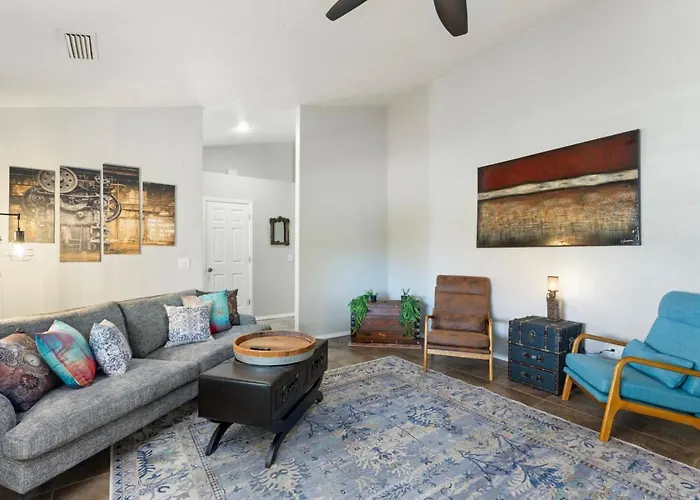 Relaxing 3br Getaway Close To Vineyards With Shared Hot Tub *
